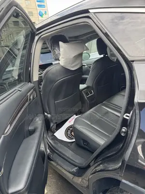 Lexus RX 2022 Black