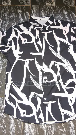Black White Printed Short Sleeve Shirt