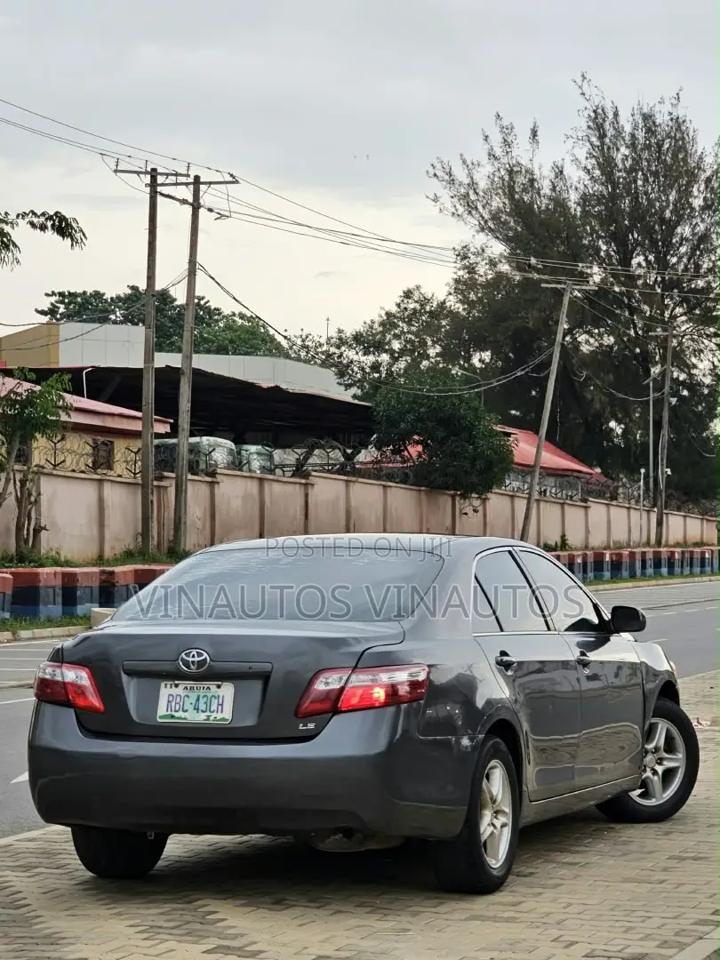 Toyota Camry 2008 Gray
