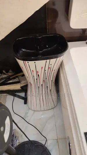 Standing Washing Hand Basin