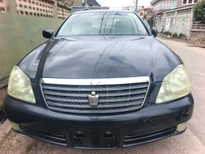 Toyota Crown 2004 Black