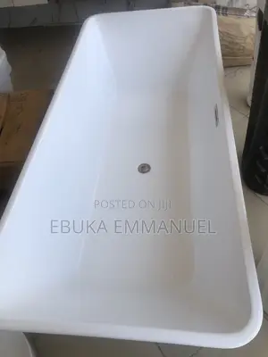 Bath Tub White