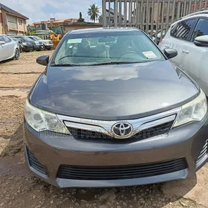 Toyota Camry LE 4dr Sedan (2.5L 4cyl 6A) 2014 Black