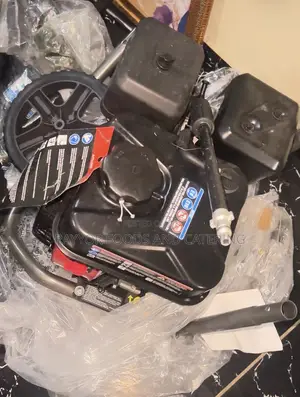 Black Max 212cc OHV Horizontal Gas Engin