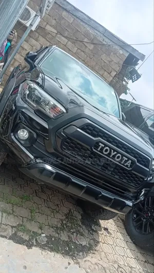 Toyota Tacoma 2020 Black