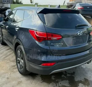 Hyundai Santa Fe 2013 Gray
