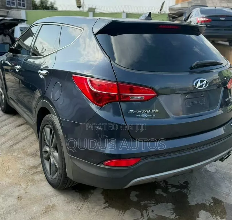 Hyundai Santa Fe 2013 Gray