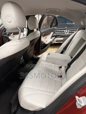 Mercedes-Benz C300 2016 Maroon