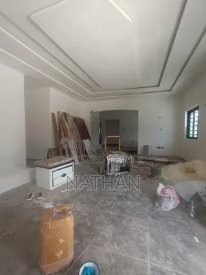 3bdrm Bungalow in A Fantastic Estate, Galadimawa for rent