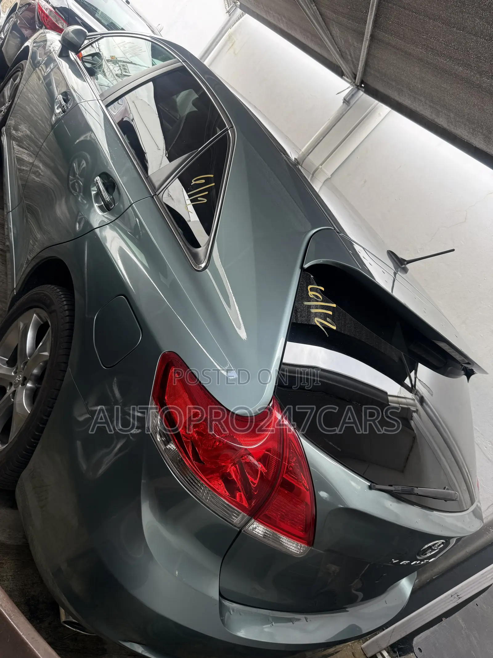 Toyota Venza V6 2010 Blue