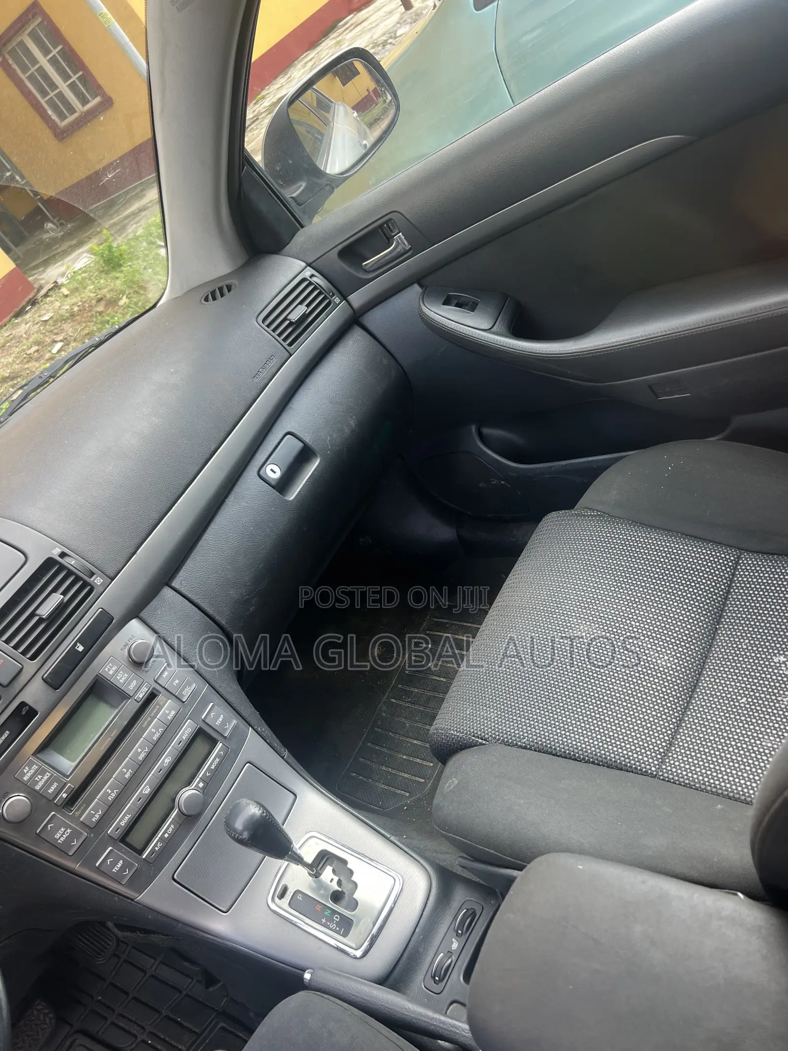 Toyota Avensis 2.0 Advanced Automatic 2010 Silver