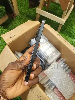 New Apple iPhone 16 Pro 256 GB Black