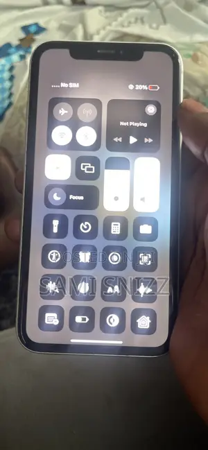 Apple iPhone XR 64 GB White