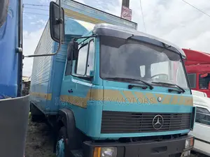Mercedes Benz 1320 Container Body (8Bolts)