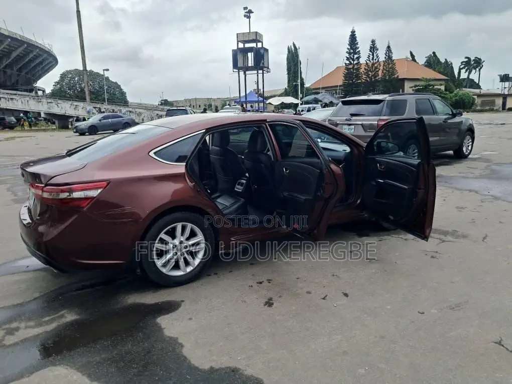 Toyota Avalon 2014 Red