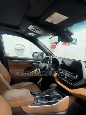Toyota Highlander Platinum AWD 2020 Black