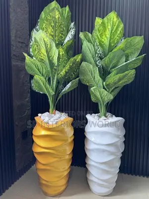 Artificial Plants/Flowers