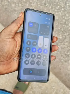 Tecno Camon 40 Pro 4G 256 GB Silver