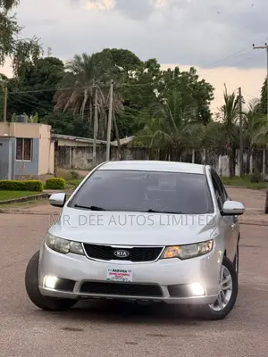 Kia Cerato 2012 Silver