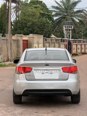 Kia Cerato 2012 Silver