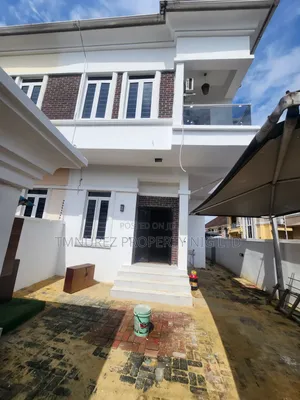 Studio Apartment in Chevron for rent