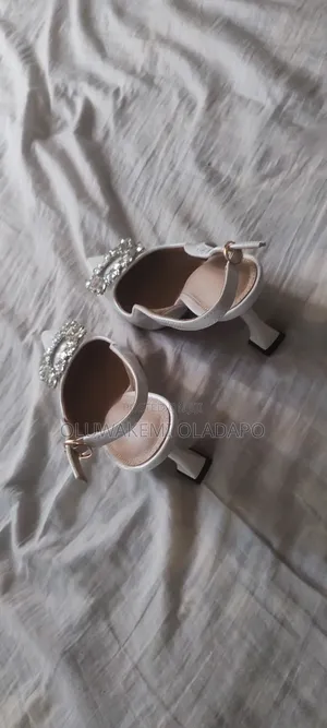 Selling Pointed Toe White Heels