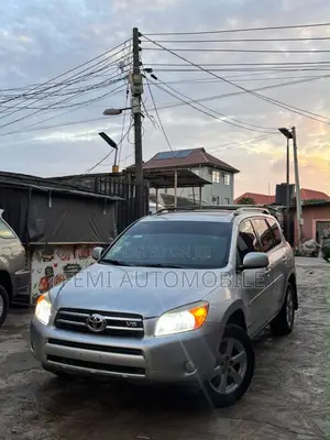 Toyota RAV4 2008 Silver