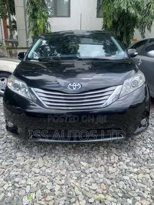 Toyota Sienna Limited FWD 7-Passenger 2013 Black