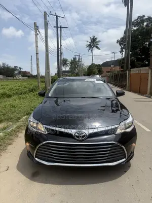 Toyota Avalon XLE Sedar FWD (3.5L 6cyl 6A) 2013 Black