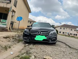 Mercedes-Benz E350 2012 Black