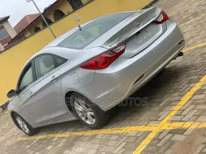 Hyundai Sonata 2011 Silver