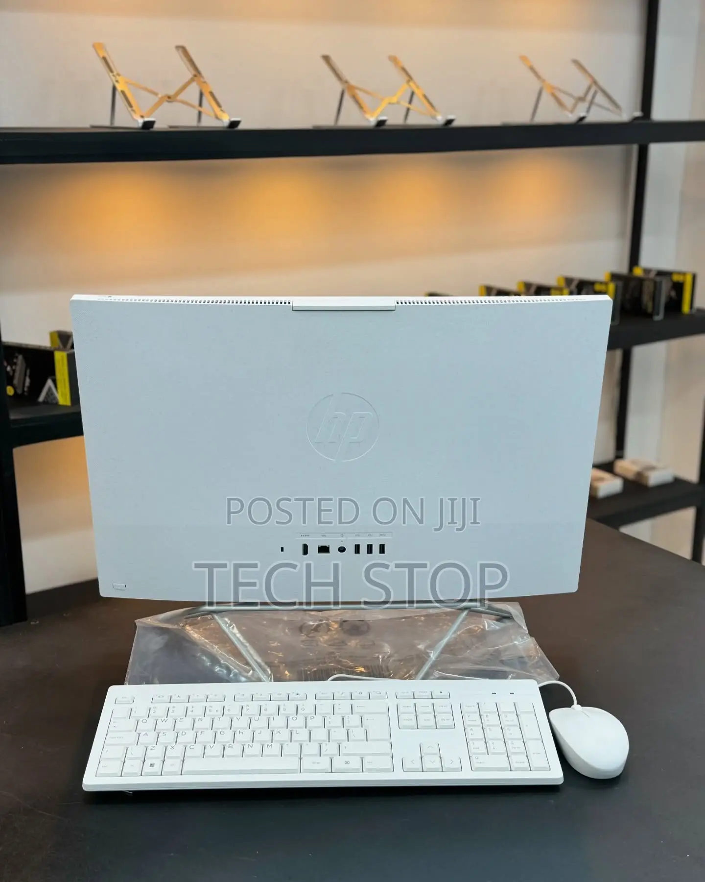 New Desktop Computer HP 200 G4 All-in-One 8GB Intel Core i5 SSD 256GB