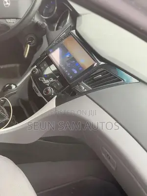 Hyundai Sonata 2011 Silver