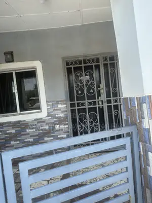 Mini Flat in Nia Quarter Estate for sale