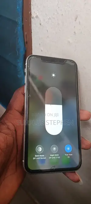 Apple iPhone 11 64 GB White