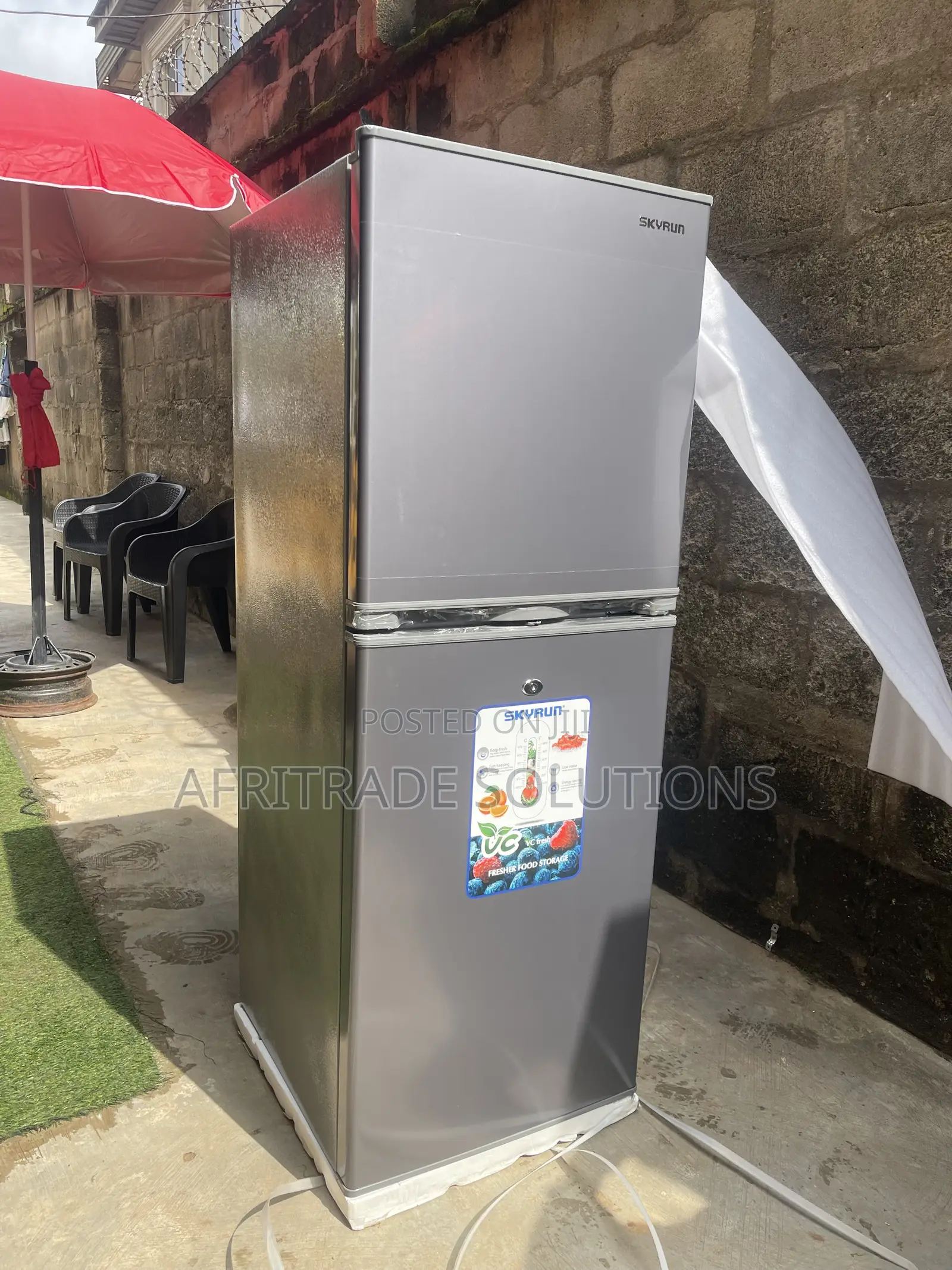 Skyrun 195L Refrigerator – Keep It Cool, Keep It Fresh