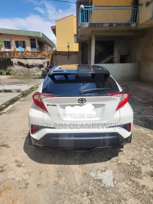 Toyota C-HR 2018 White
