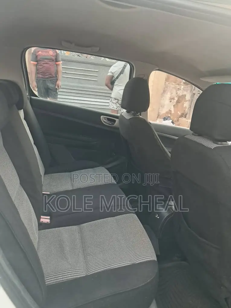Peugeot 307 2005 White