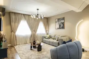 Beautiful 2 Bedroom Apartment (Discounted)
