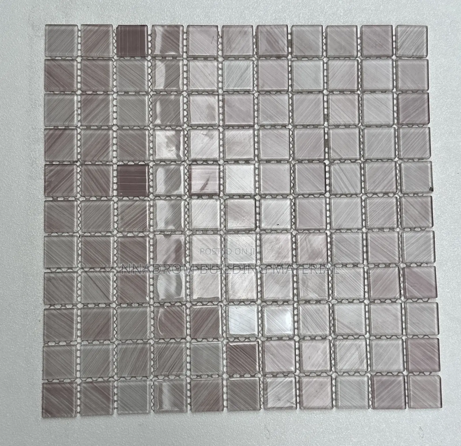 1/1 Beige Glass Mosaic Design