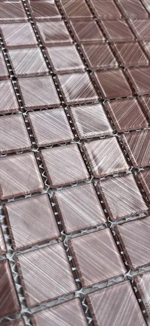 1/1 Beige Glass Mosaic Design