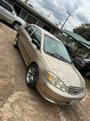 Toyota Corolla LE 2004 Gold
