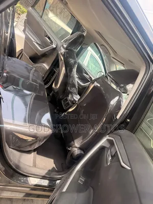 Toyota RAV4 XLE 2022 Black