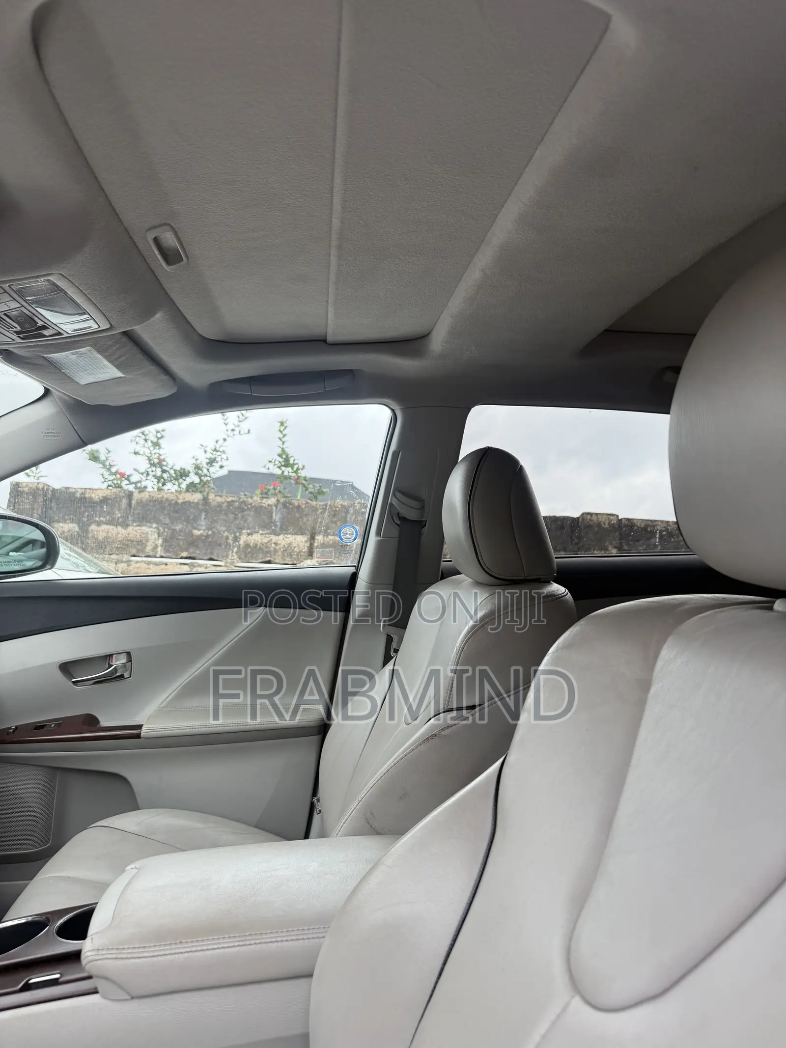 Toyota Venza XLE 2011 Gray