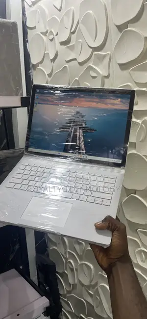 Laptop Microsoft Surface Book 2 16GB Intel Core i7 SSD 512GB