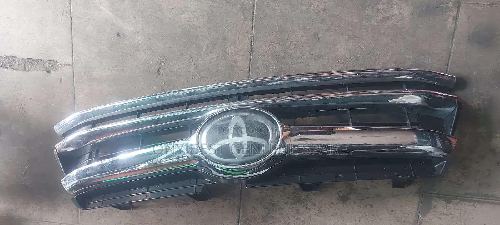 Front Grill Highlander 2015