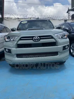 Toyota 4-Runner 2023 Beige