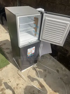 Skyrun 195L Refrigerator – Cool Design, Convenient Storage