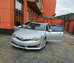 Toyota Camry 2013 Silver