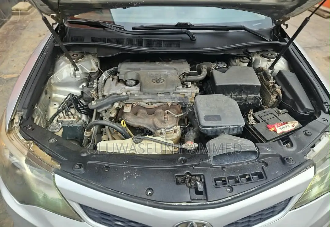 Toyota Camry 2013 Silver